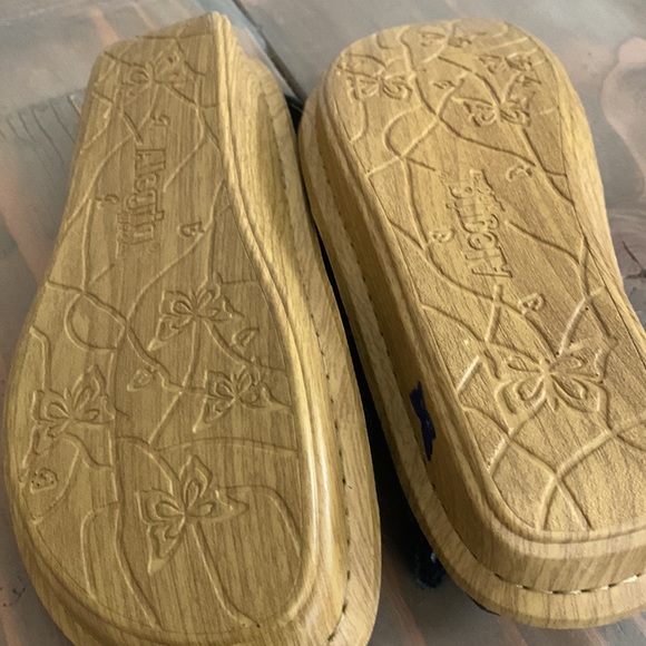 🎉SOLD ON EBAY🎉 Alegria Verona Leather Adjustable Back Strap Sandals - Picture 4 of 5